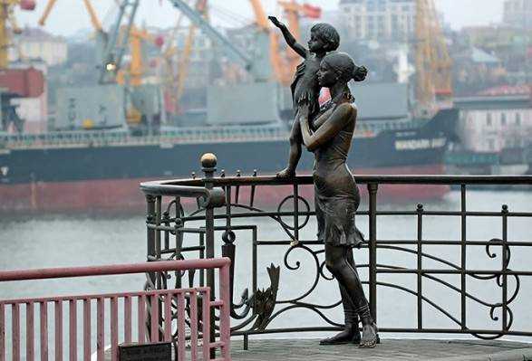 Одесу атакували дронами-камікадзе з моря