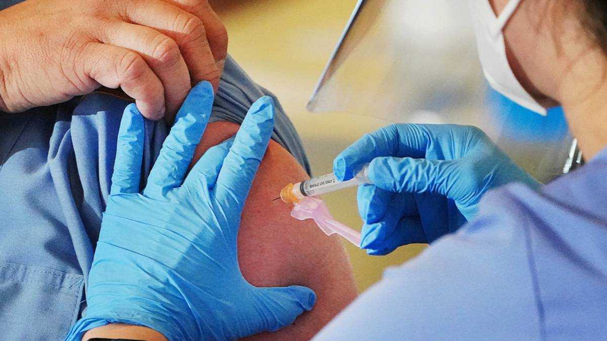 В Moderna обещают годичный иммунитет от COVID-19 после вакцинации