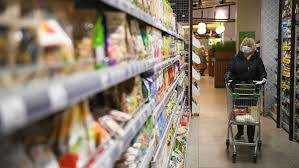 Неприятный "сюрприз" с рынка: что украинцы могут принести вместе с продуктами