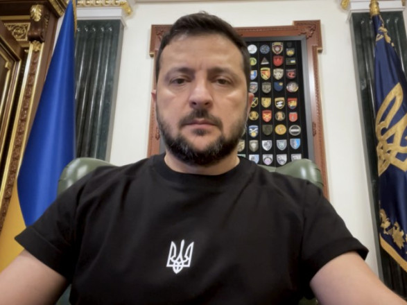 Украина получит крупную партию бронированных "медэваков" - Зеленский