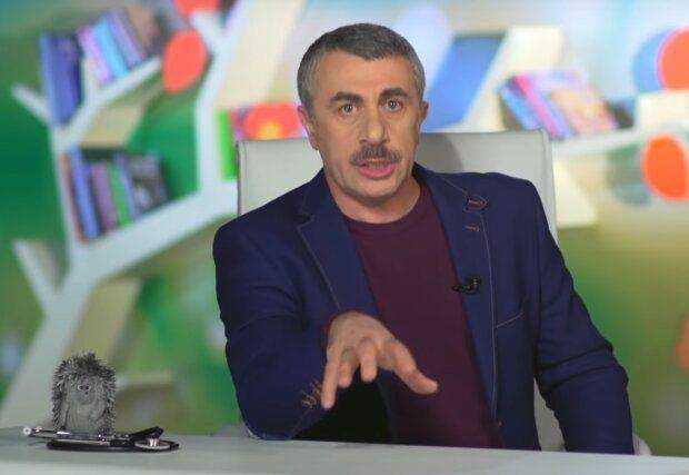 "Ситуация серьезная": Комаровский рассказал, что делать, если ребенка "продуло"