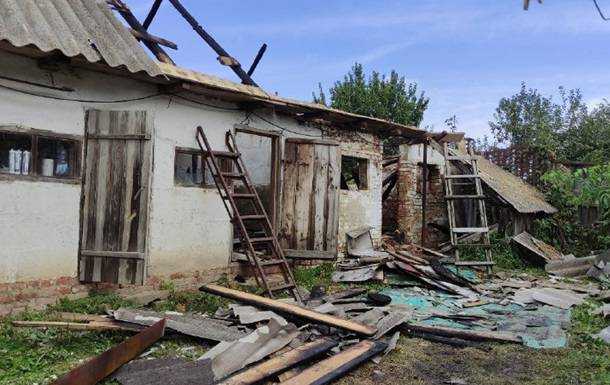 Понад 20 "прильотів": окупанти обстріляли Сумщину