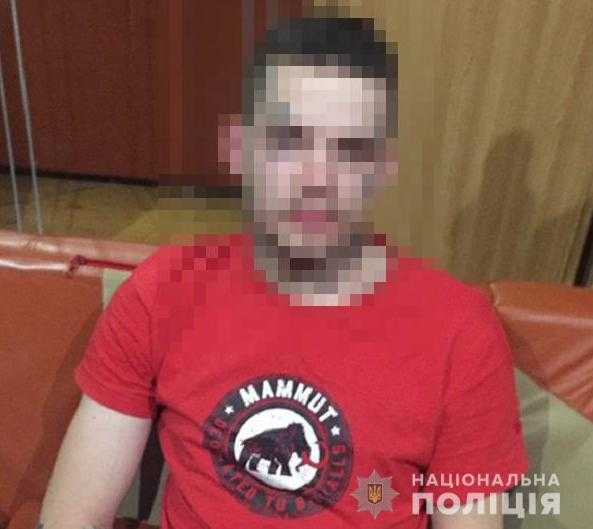 Завели в помещение, связали и требовали 15 тыс. грн: в Киеве молодых подозрюють в незаконном лишении свободы