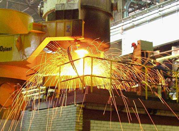 Промышленное производство за 11 месяцев сократилось на 6,2%