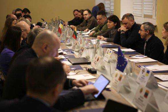 Україна, Литва та Польща створили спільну слідчу групу для розслідування воєнних злочинів рф