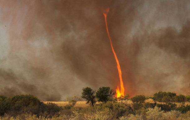 В США пронесся "огненный торнадо"