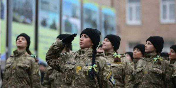 Зеленський відповів на петицію про скасування військового обліку для жінок