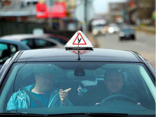 Водительские права будут выдавать по-новому