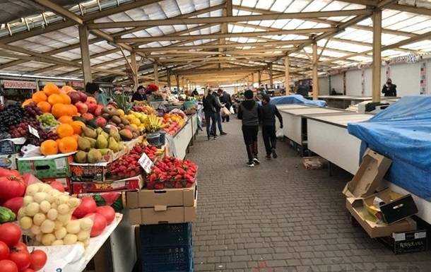 У Зеленского обсудили, как наказать работающие рынки