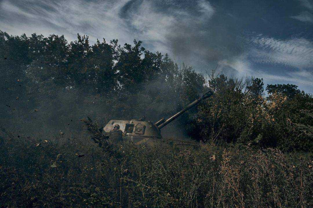 На півдні ЗСУ знищили 35 окупантів, склад боєприпасів та наведений міст через Дніпро