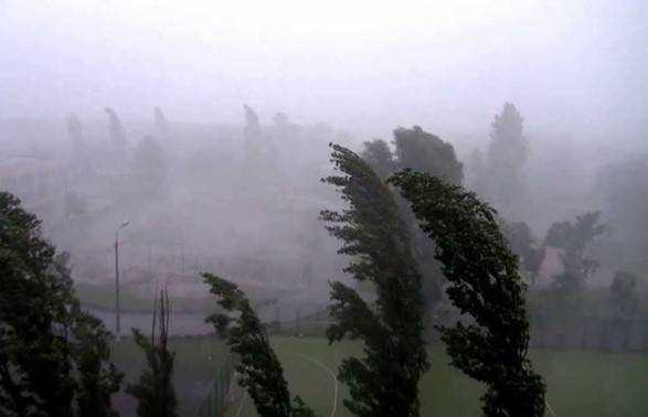 Синоптики предупредили об ухудшении погодных условий и подъеме уровня воды в реках