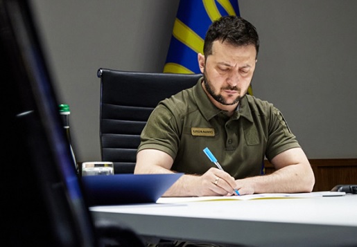 Появился на работе нетерезим: Зеленский уволил главу Ивано-Франковской РГА