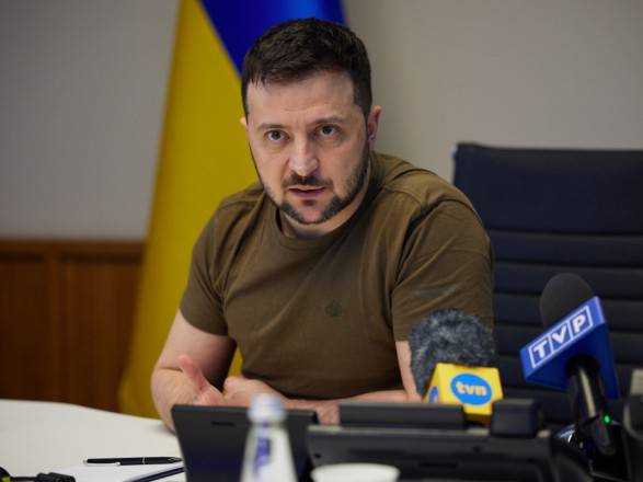 Зеленський: українці не готові віддати частину наших територій росії