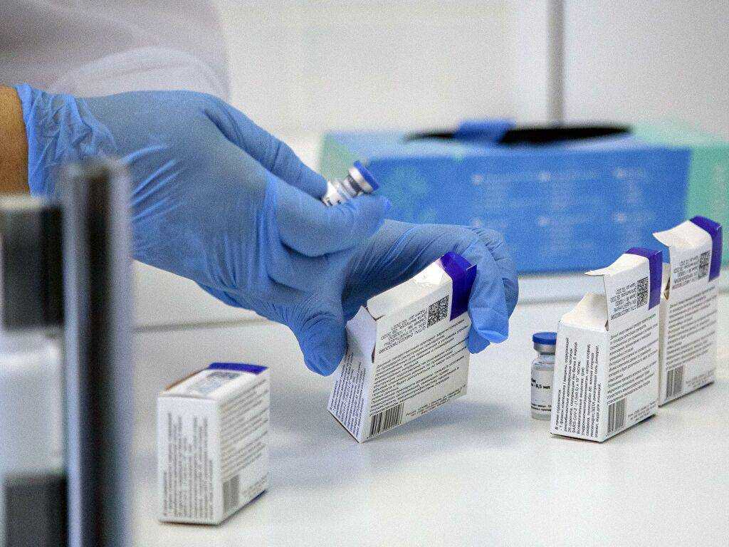 В России определились со стоимостью собственной вакцины от COVID
