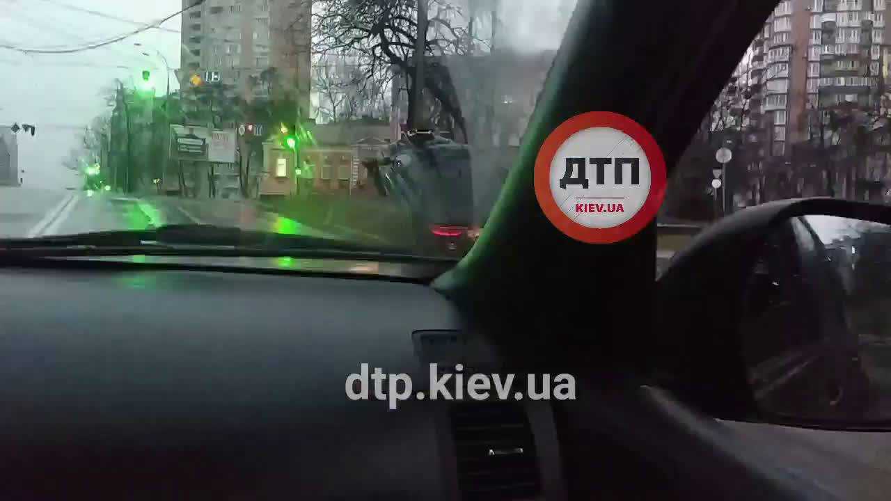 Чудом остался жив: чемпион Украины попал в невероятное ДТП