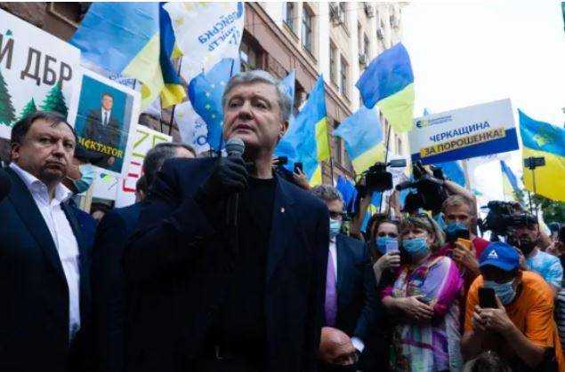 Петра Порошенко теперь не узнать: просто разительные перемены во внешности