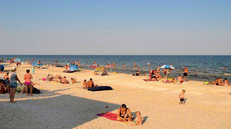 На пляжи Азовского моря запустили Нацгвардию