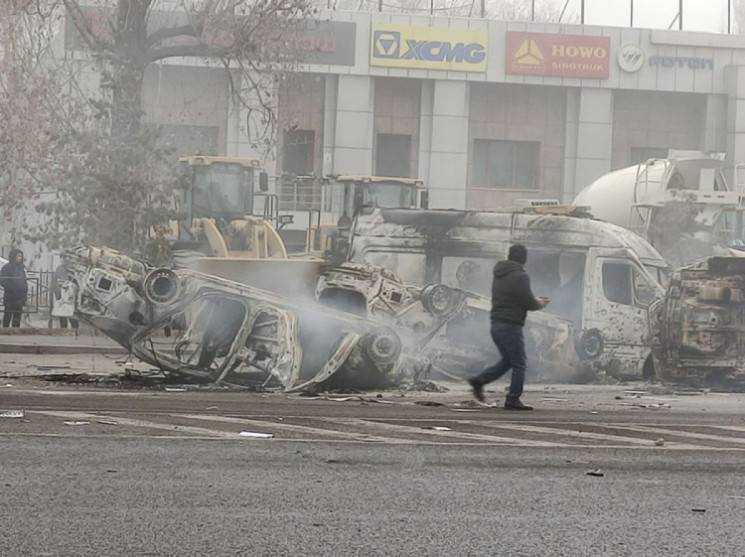 Протести в Казахстані: під час обстрілів загинули двоє військових та троє дітей