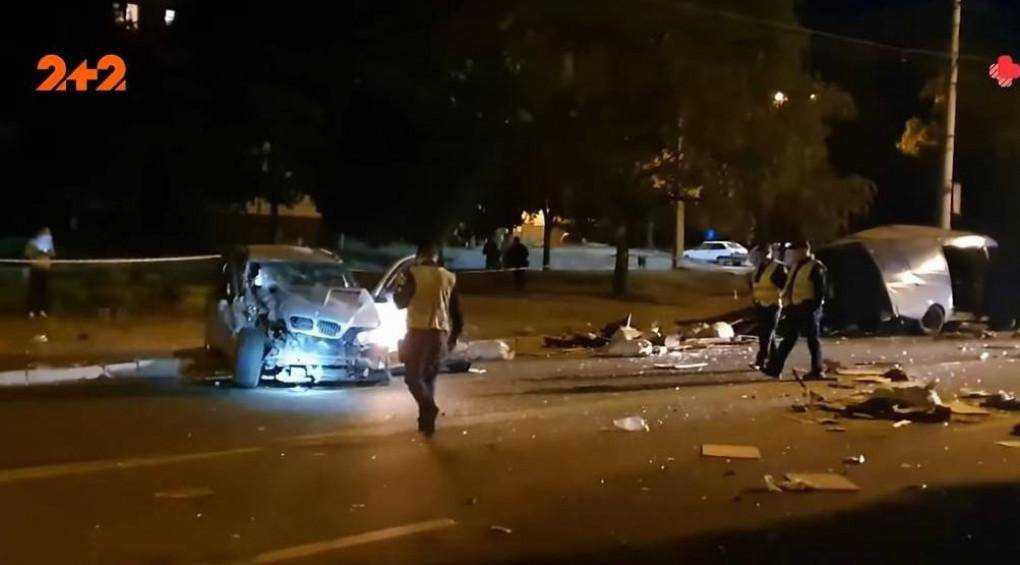 У Харкові BMW на швидкості влетів у "ГАЗель": водій уникнув покарання