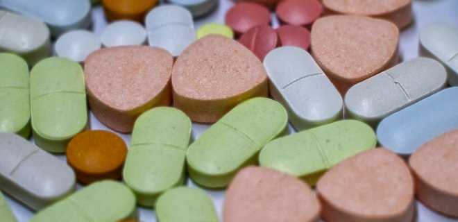 Pfizer начала раннее исследование лекарств от COVID-19 – перорального и внутривенного