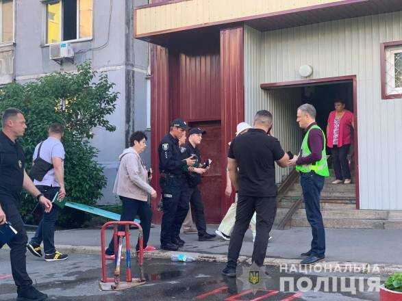 Влаштував бійку та підпалив квартиру: у Києві загинула жінка та 4-річний хлопчик, підозрюваного затримали