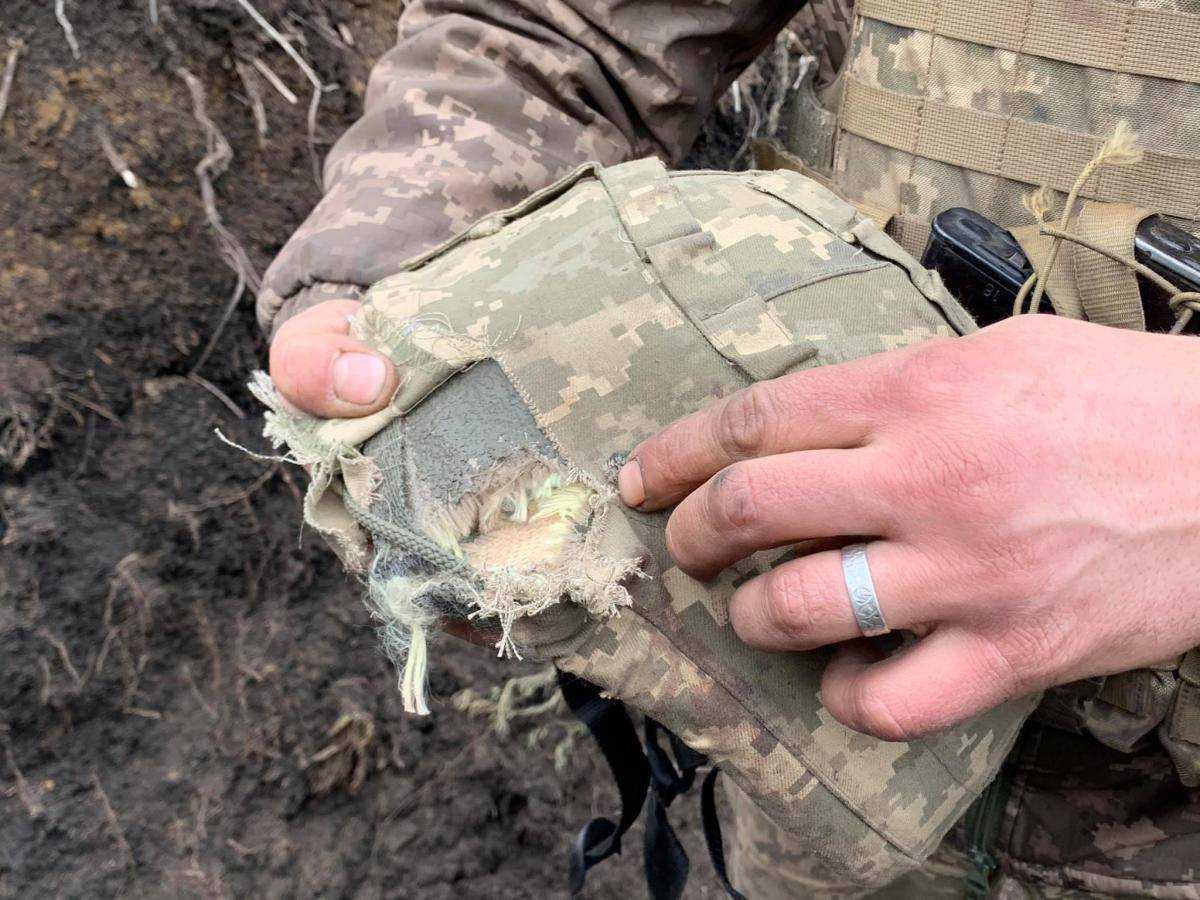 На Донеччині знайшли 18-річного контрактника з простреленою головою