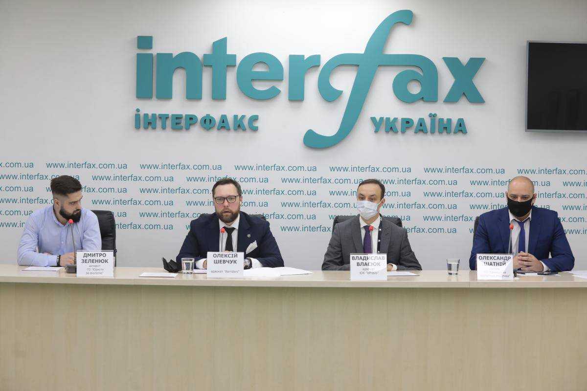 Розлив нафти біля Криму: адвокати ініціюють арешт активів компанії-винуватця та відповідальність Росії