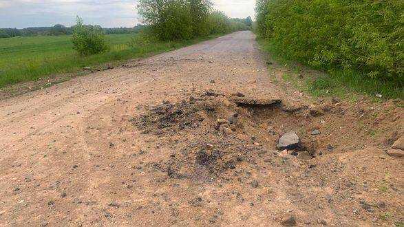 Ворог близько години "поливав" артснарядами прикордоння Сумщини