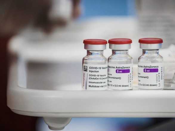 У Швеції назвали можливі побічні реакції на AstraZeneca, які змусили призупинити використання вакцини