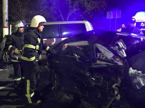 Столкновение двух иномарок в Кропивницком - четверо травмированных, один погибший