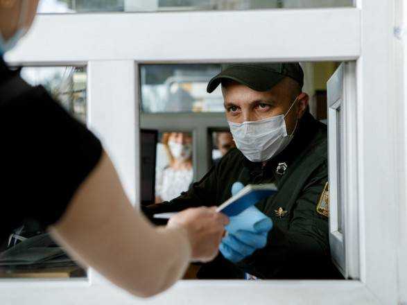 В Украине выявлено уже более 72 тыс. случаев COVID-19, за сутки - 1112