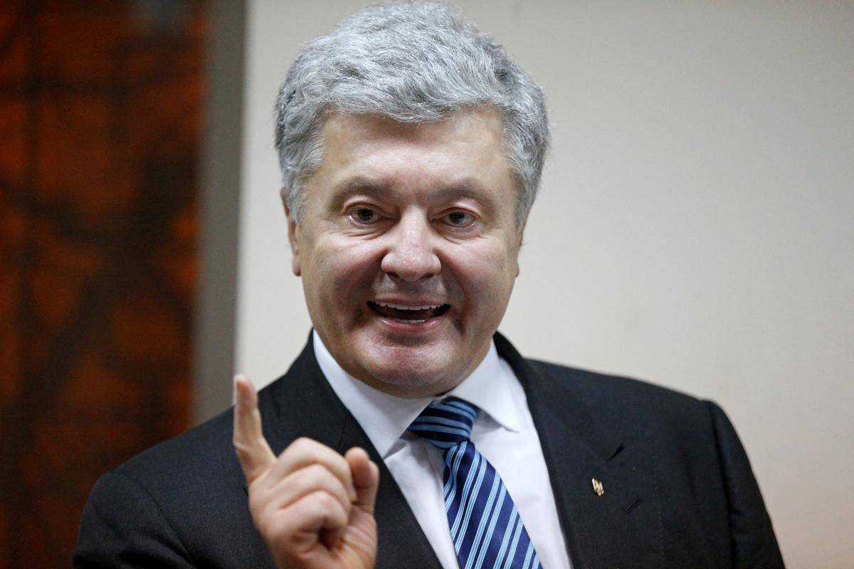 Голова російської розвідки заступився за Порошенка