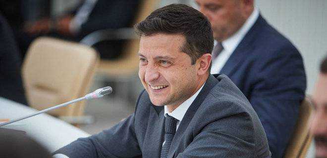 Зеленський лідирує в президентському рейтингу – опитування