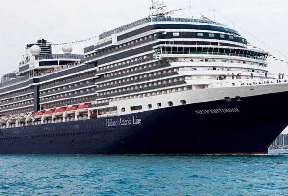 У Ванкувері зіткнулися два круїзні лайнери