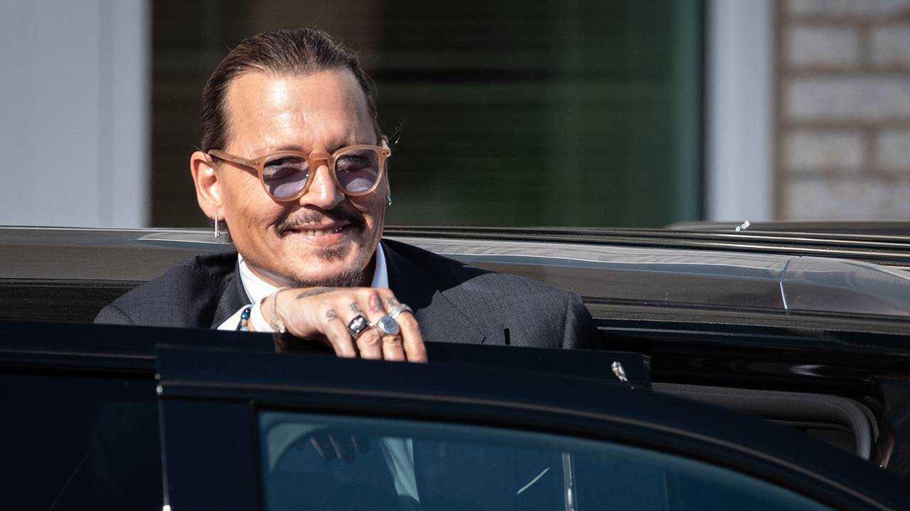 Джонні Депп після перемоги в суді влаштував вечірку за $300 млн