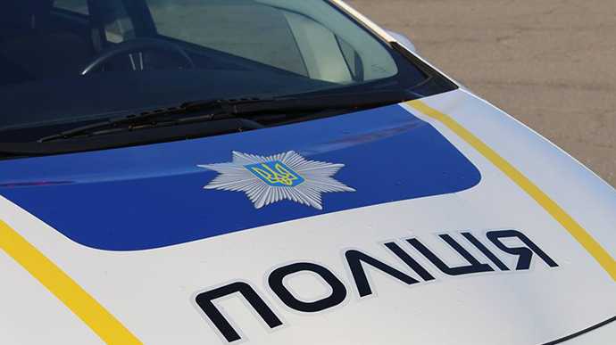ДТП с переворотом: на месте аварии в Киеве много медиков и полиция