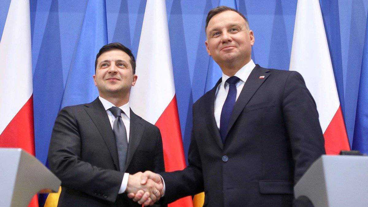 Зеленський провів телефонну розмову з президентом Польщі: про що говорили
