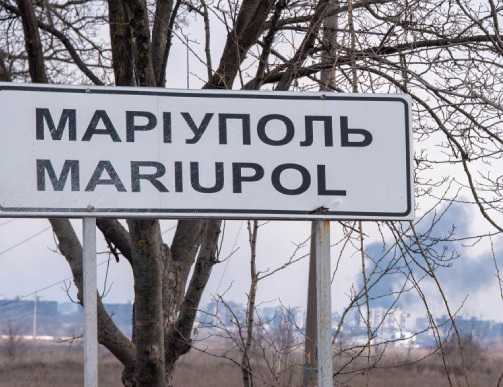 У захопленому Маріуполі зафіксували рух військової техніки рф: окупанти готуються до "референдуму"