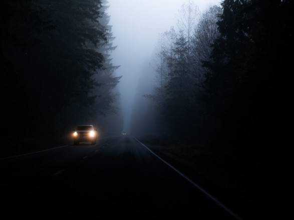 Водителей предупредили о снеге и тумане