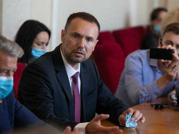 Шкарлет: ученики младших классов вернутся в школу после каникул