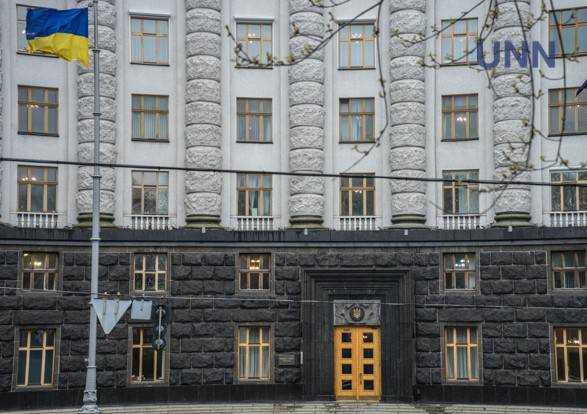 Кабмин завтра рассмотрит вопрос ограничения на продажу товаров во время локдауна - источник