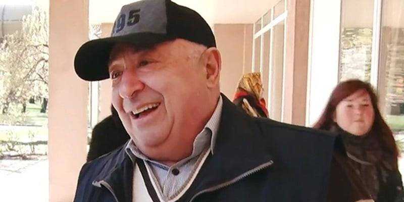 Кабмин не утвердил пожизненную государственную стипендию отцу Зеленского