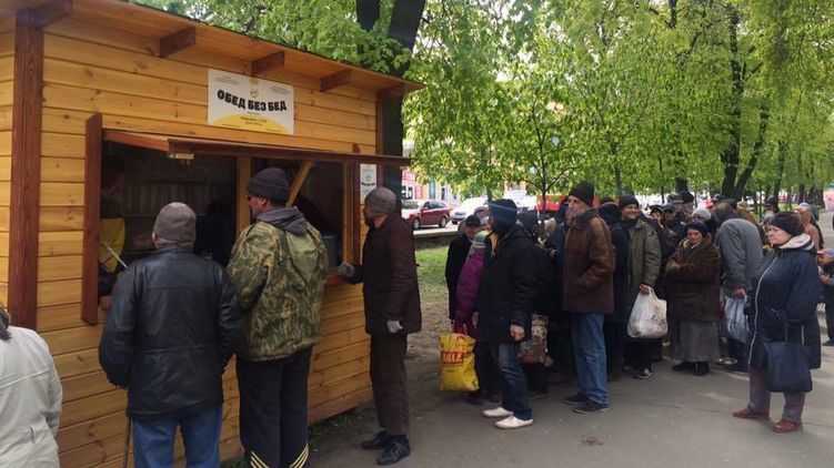 Гарик Корогодский оставит в Киеве бабушек и дедушек без обедов на две недели из-за карантина