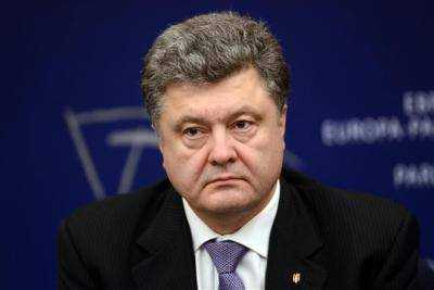 Президент присвоил командиру роты Нацгвардии Заваде звание Герой Украины (посмертно) и отметил наградами 160 военных