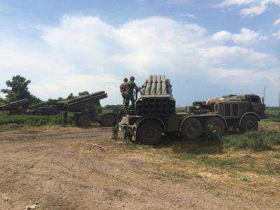 Террористам на востоке Украины очередную партию тяжелой военной техники переправила Россия - СНБО