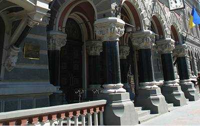 Официальный курс НБУ с 14.00 25 сентября: 100 USD – 1295.0572 грн; 100 EUR – 1661.0404 грн; 10 RUR – 3.3740 грн