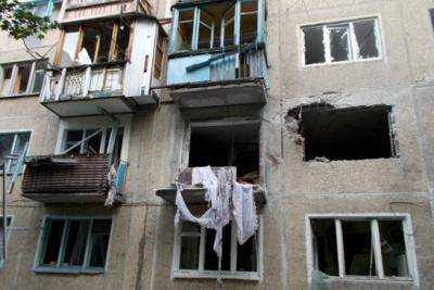 В Донецке вследствие попадания снарядов разрушено ряд домов