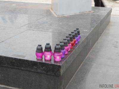 Сегодня на "Майдан Незалежности" почтят погибших в Мариуполе