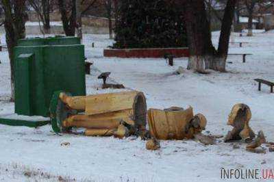 В Одесской области "Свободовцы" разрушили очередной памятник Ленину