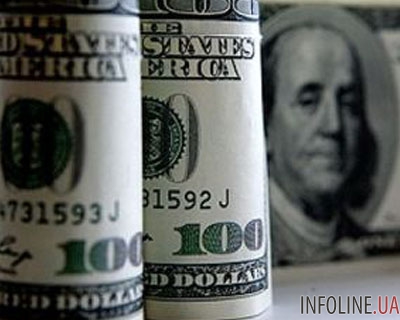На межбанке торги по доллару закрылись на уровне 20,90/21,20